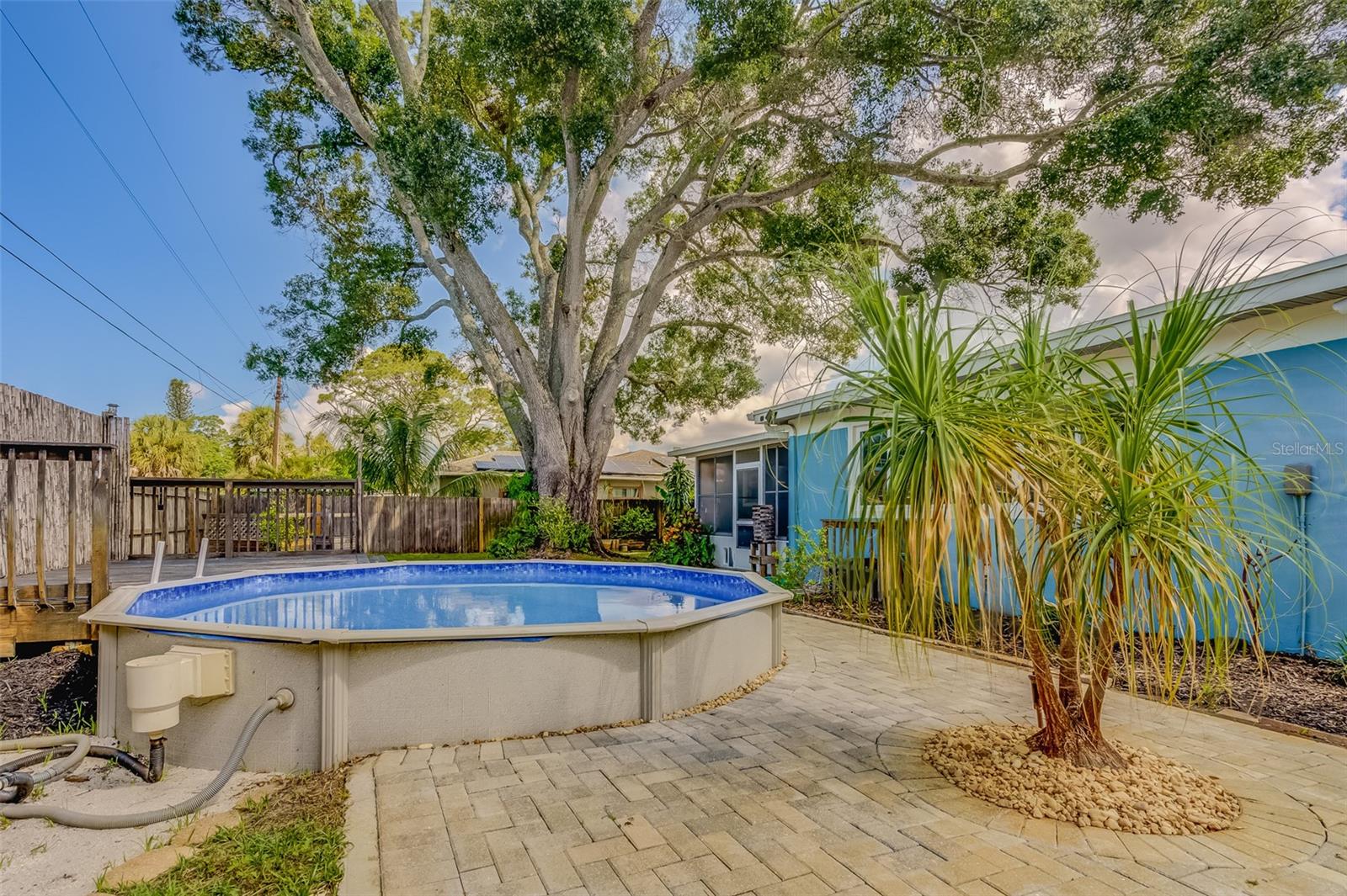 GARDEN MANOR SEC 2 - Residential