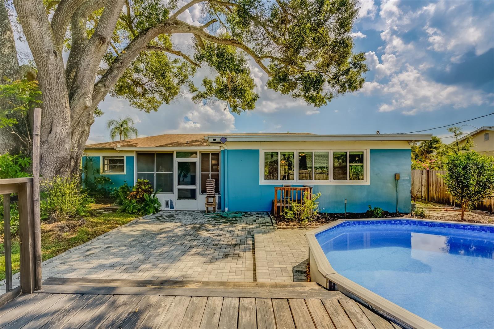 GARDEN MANOR SEC 2 - Residential