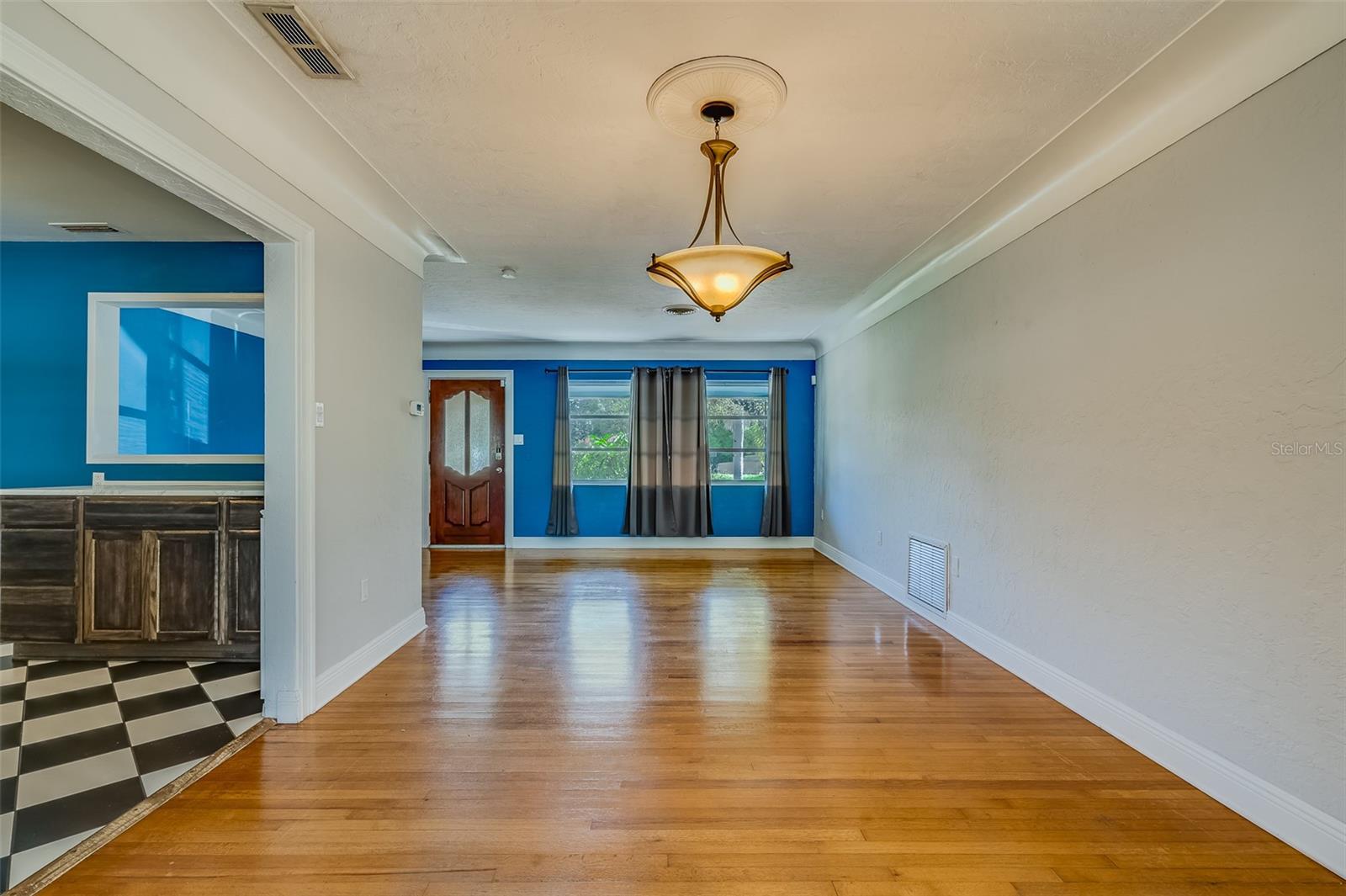 GARDEN MANOR SEC 2 - Residential