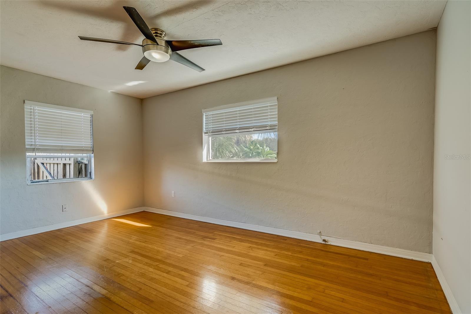 GARDEN MANOR SEC 2 - Residential