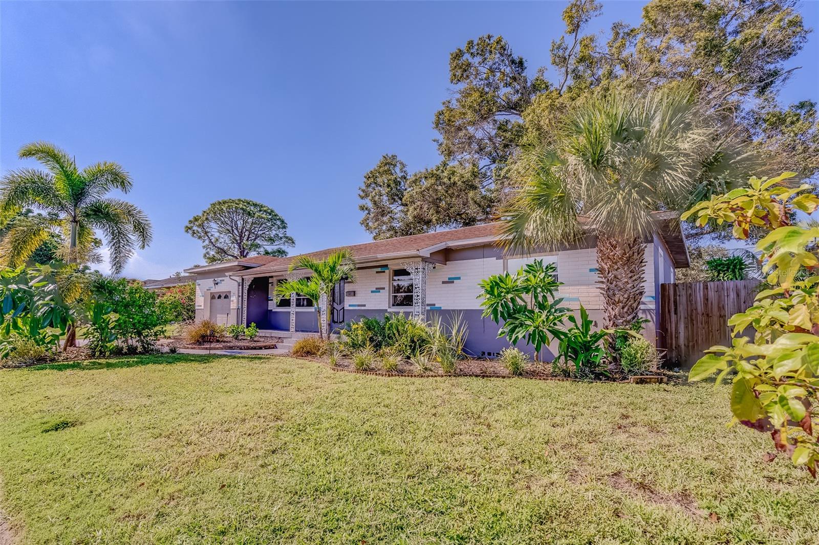 GARDEN MANOR SEC 2 - Residential