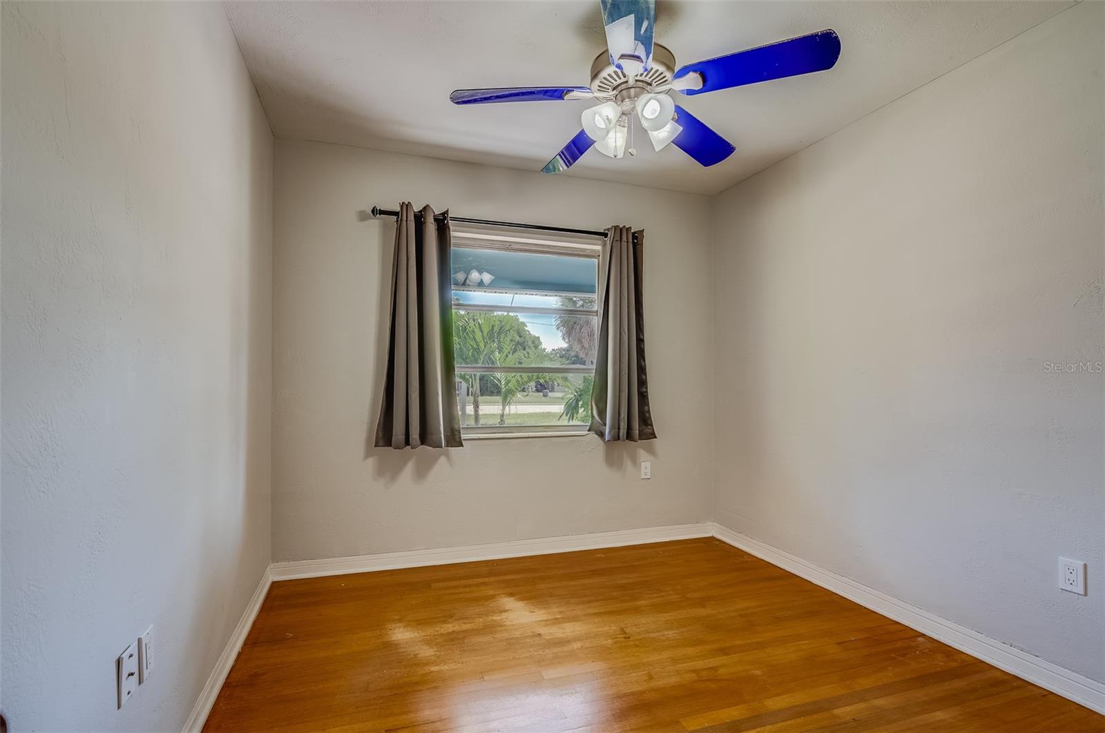 GARDEN MANOR SEC 2 - Residential