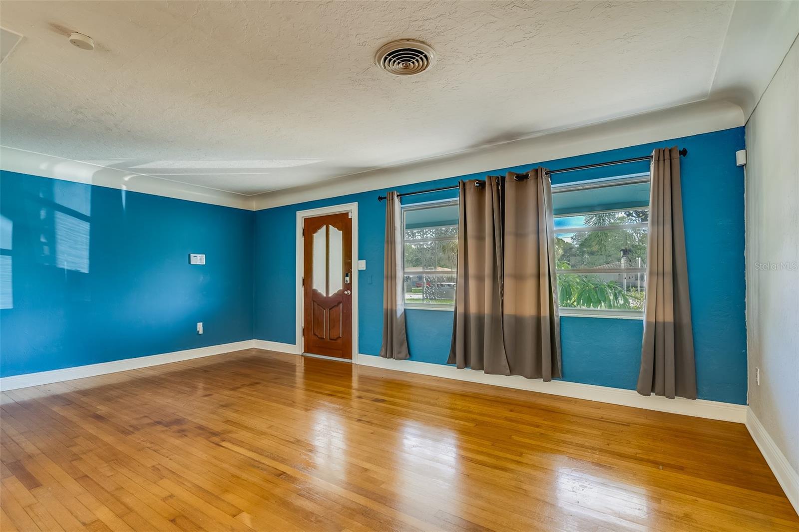 GARDEN MANOR SEC 2 - Residential