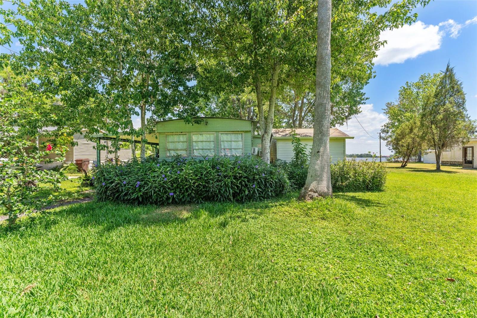 LAKE AGNES AREA (LKFR) (330051) - Residential