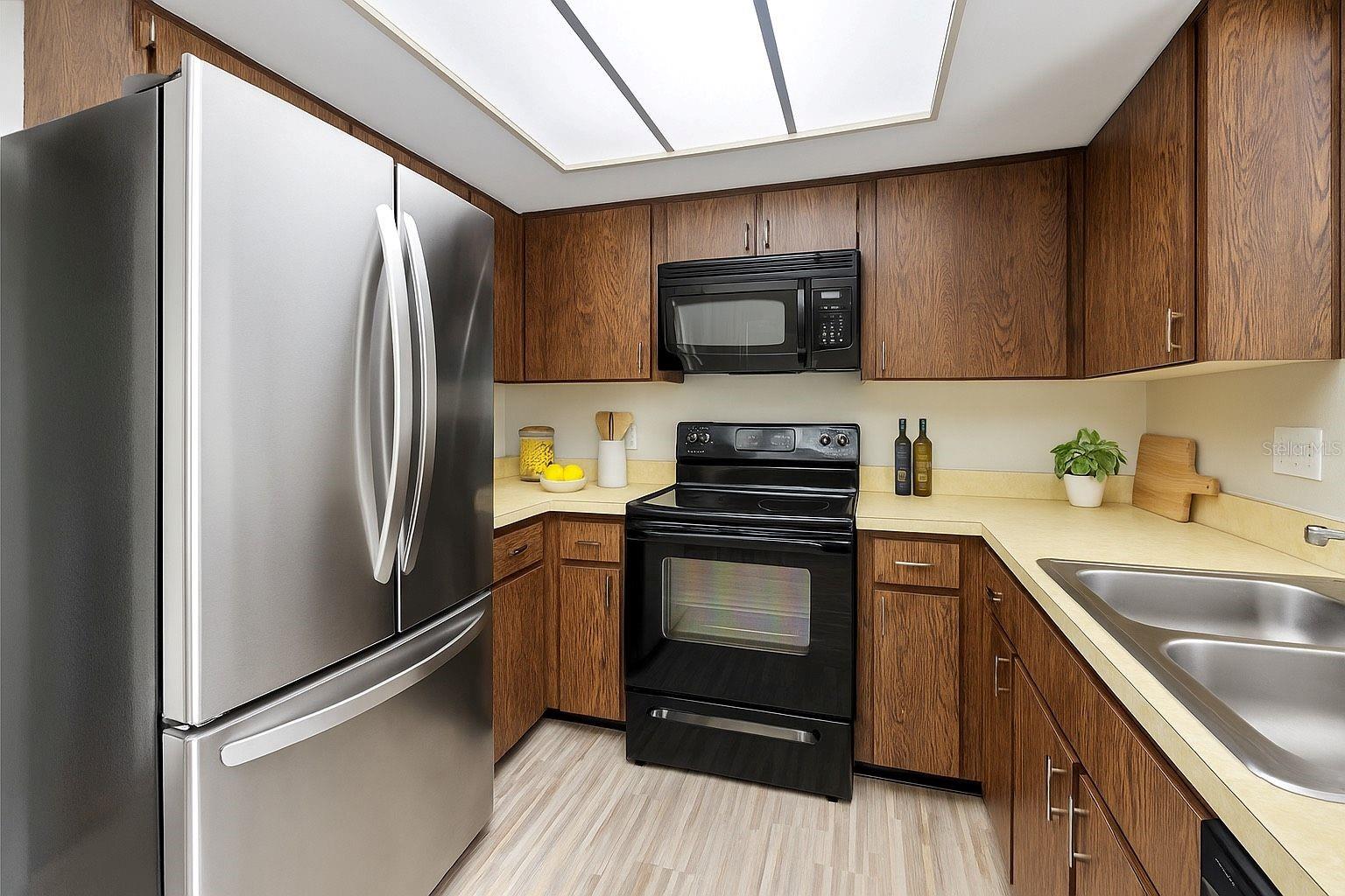 4006 CYPRESS LANE #4006 4006