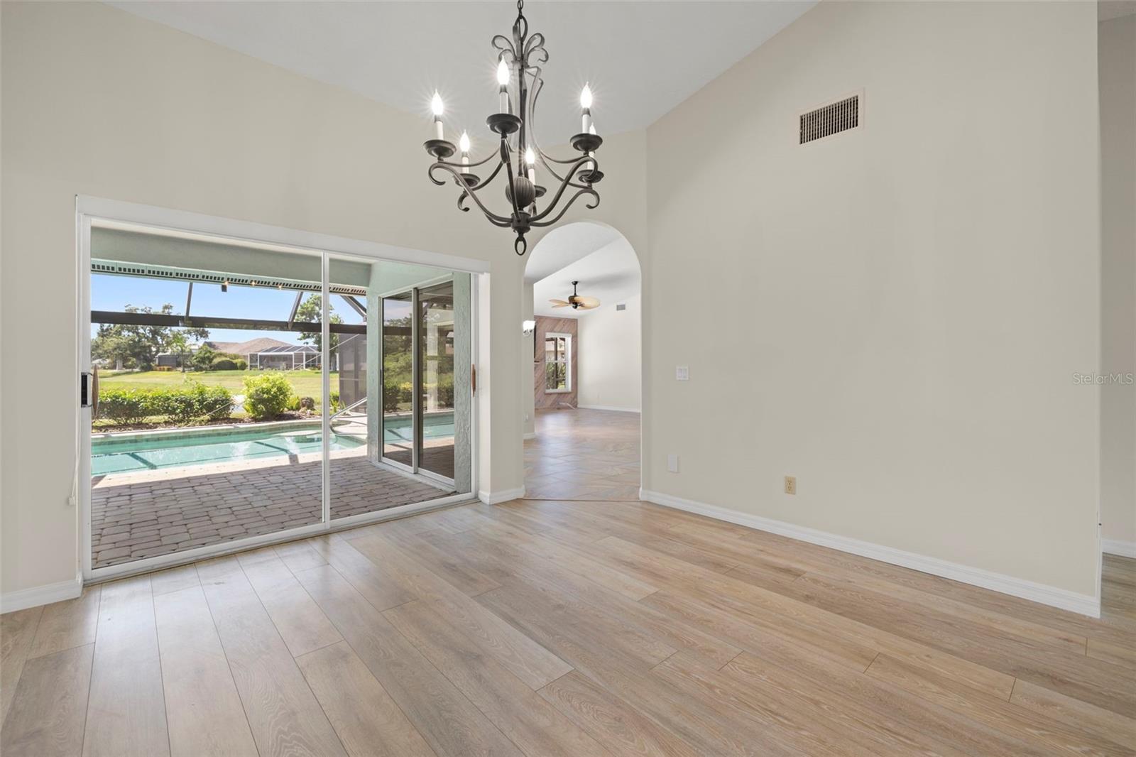 5106 WEDGE COURT E