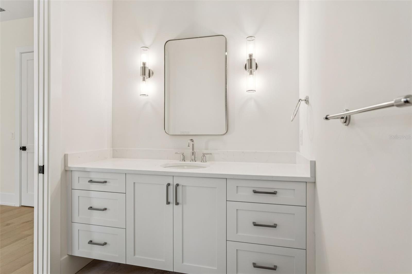 SUNSET PARK - Residential