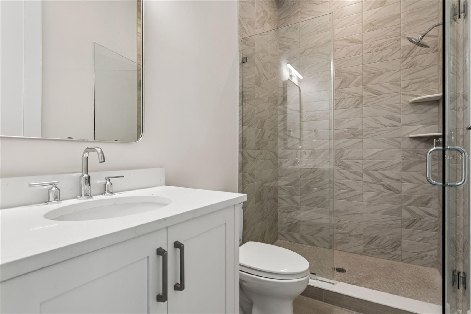 SUNSET PARK - Residential