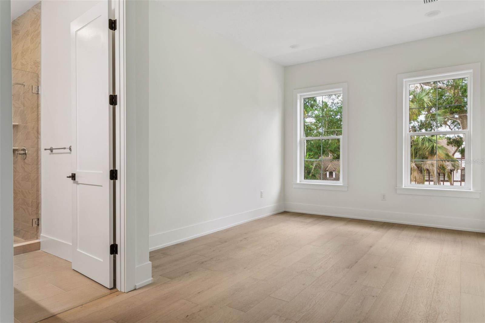 SUNSET PARK - Residential