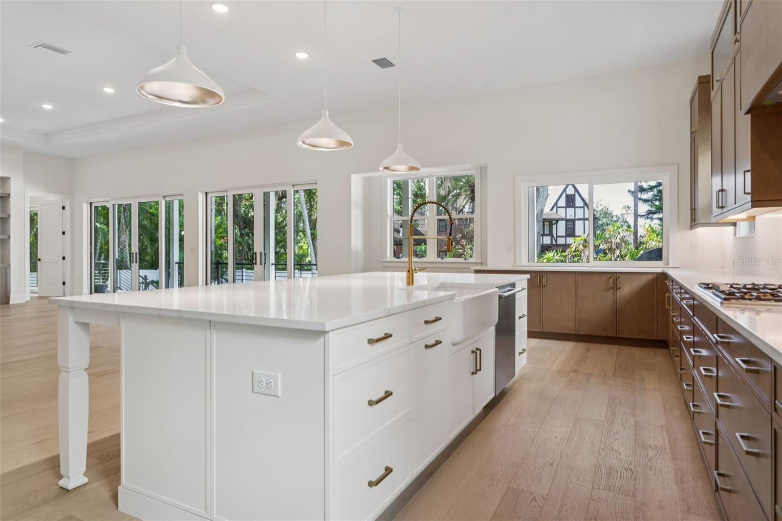 SUNSET PARK - Residential