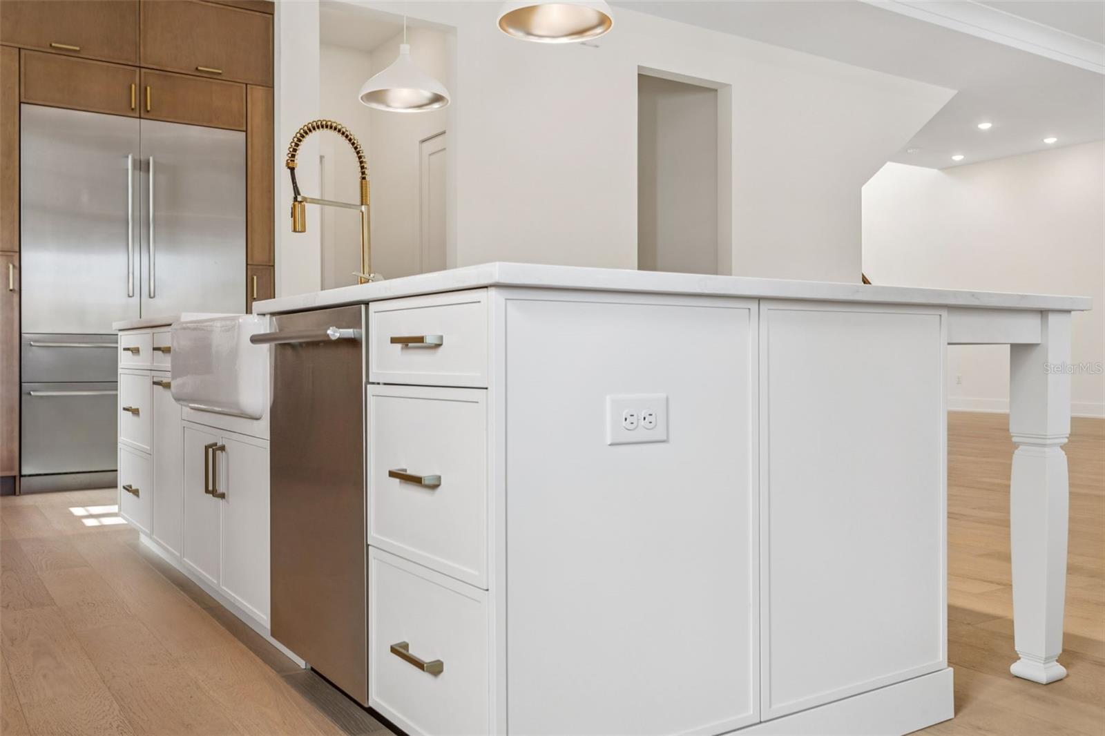 SUNSET PARK - Residential