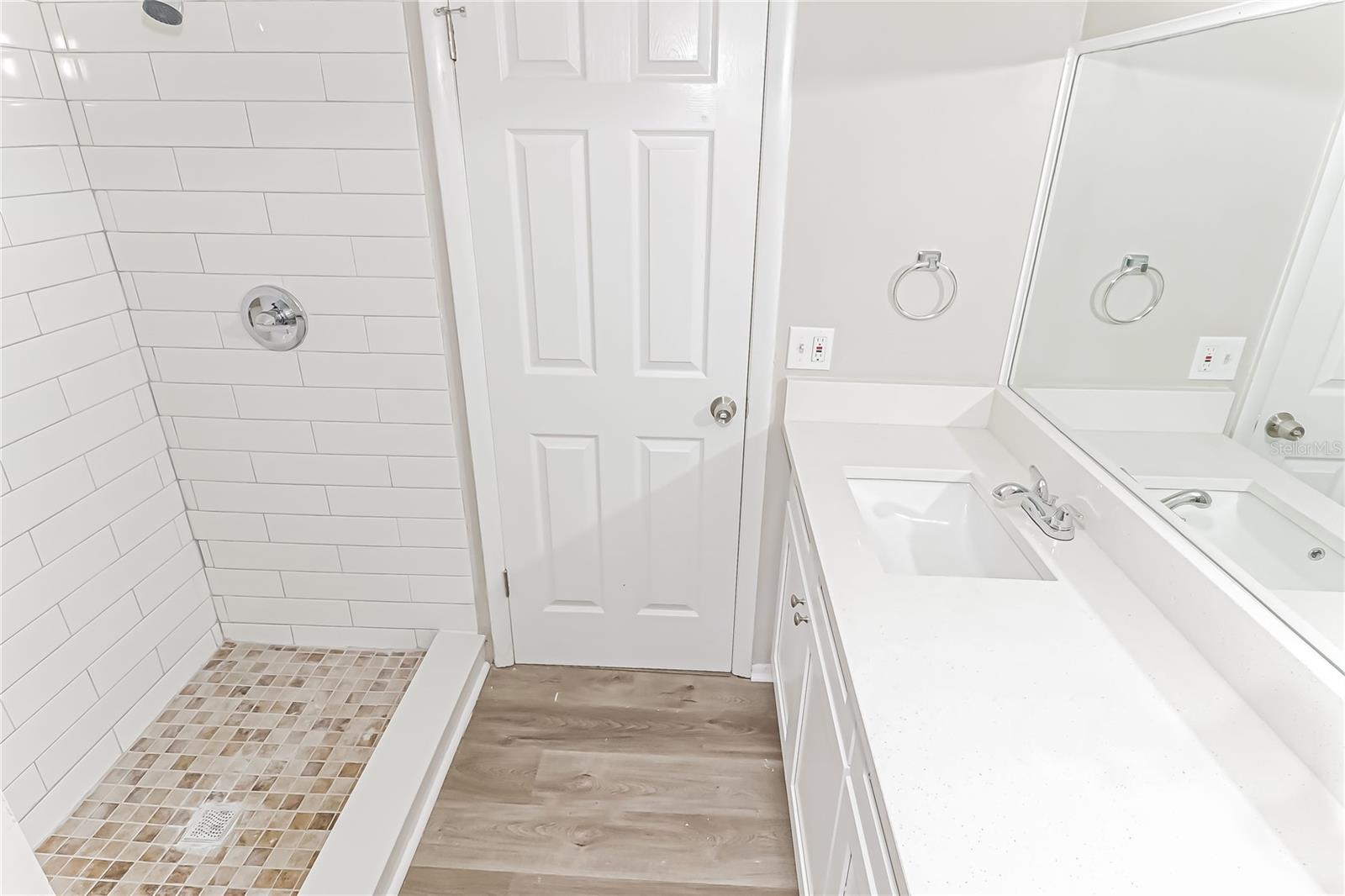 POND EDDY SUB UNIT 2 - Residential Lease