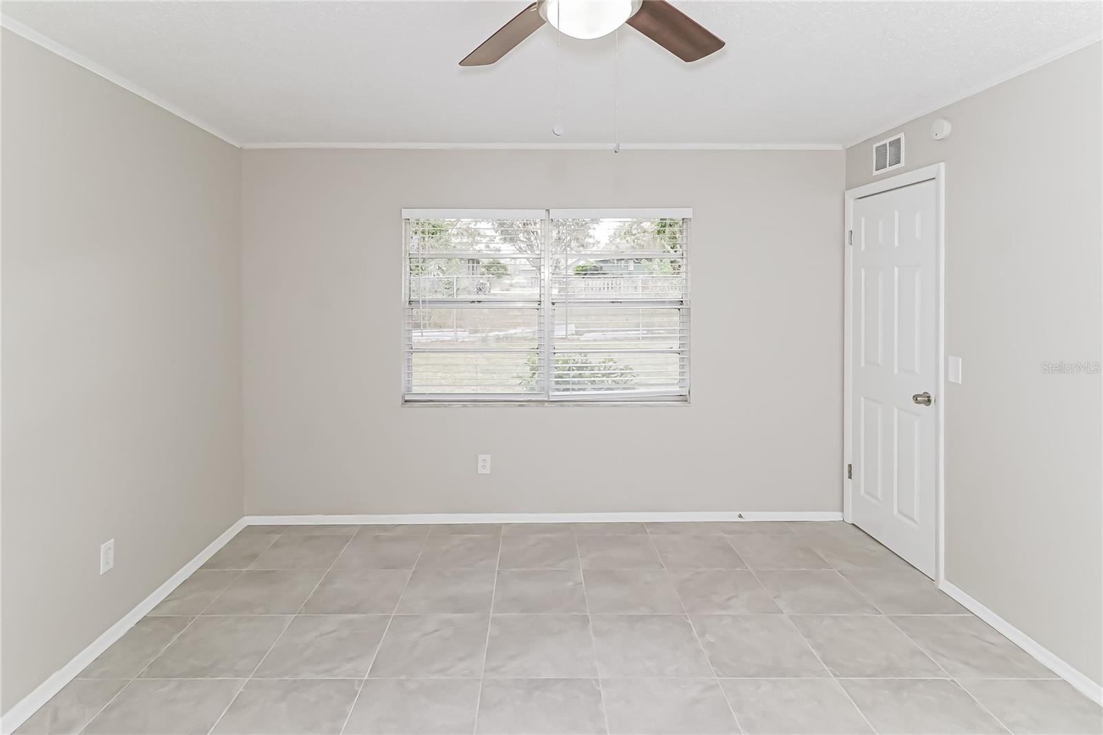 POND EDDY SUB UNIT 2 - Residential Lease