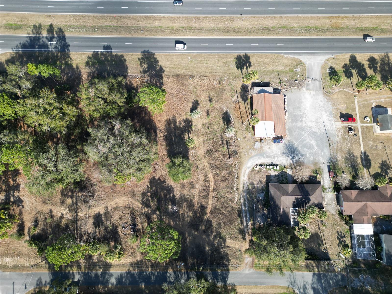 BELLEVIEWS SUNNY SKIES - Land