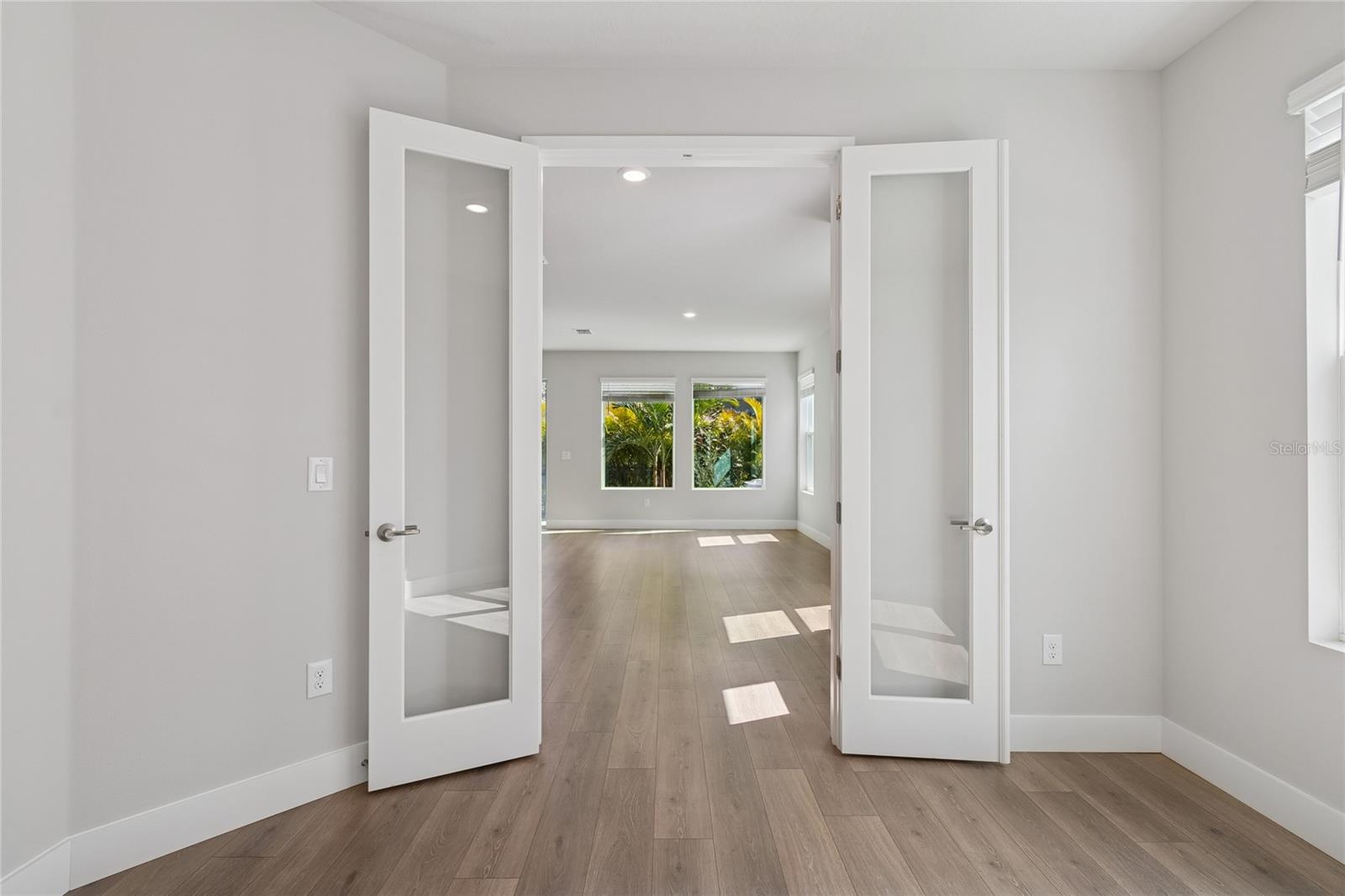 10716 OAK BEND DRIVE