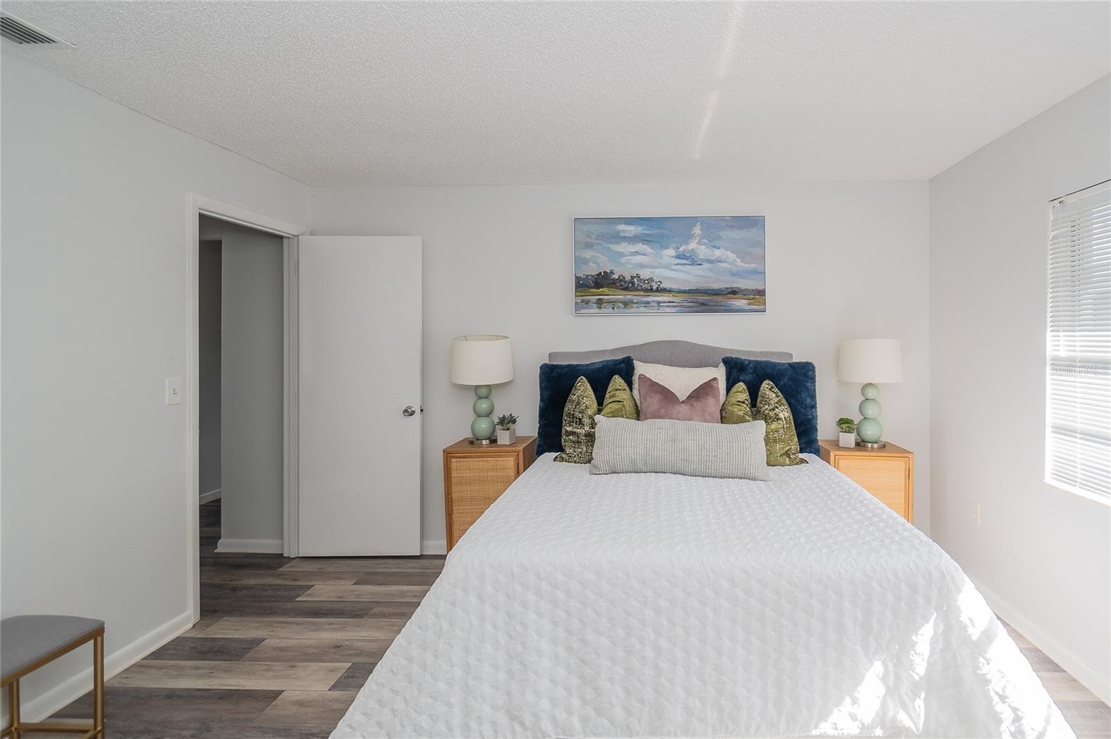 VILLASTHE 02 - Residential