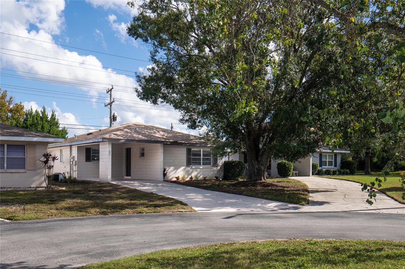 VILLASTHE 02 - Residential