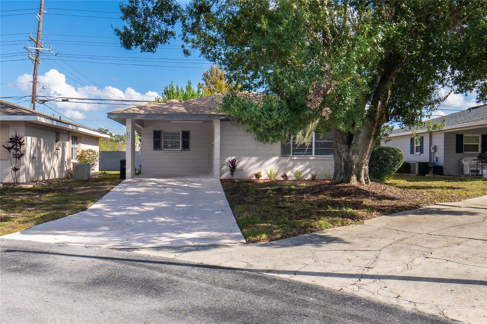 VILLASTHE 02 - Residential