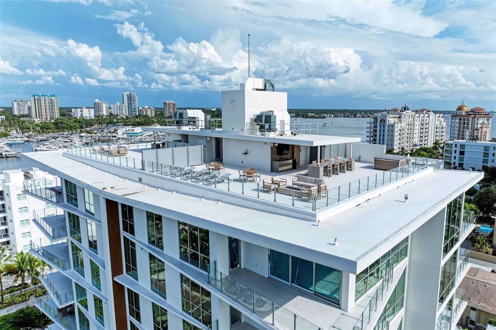 EVOLUTION - Residential Lease