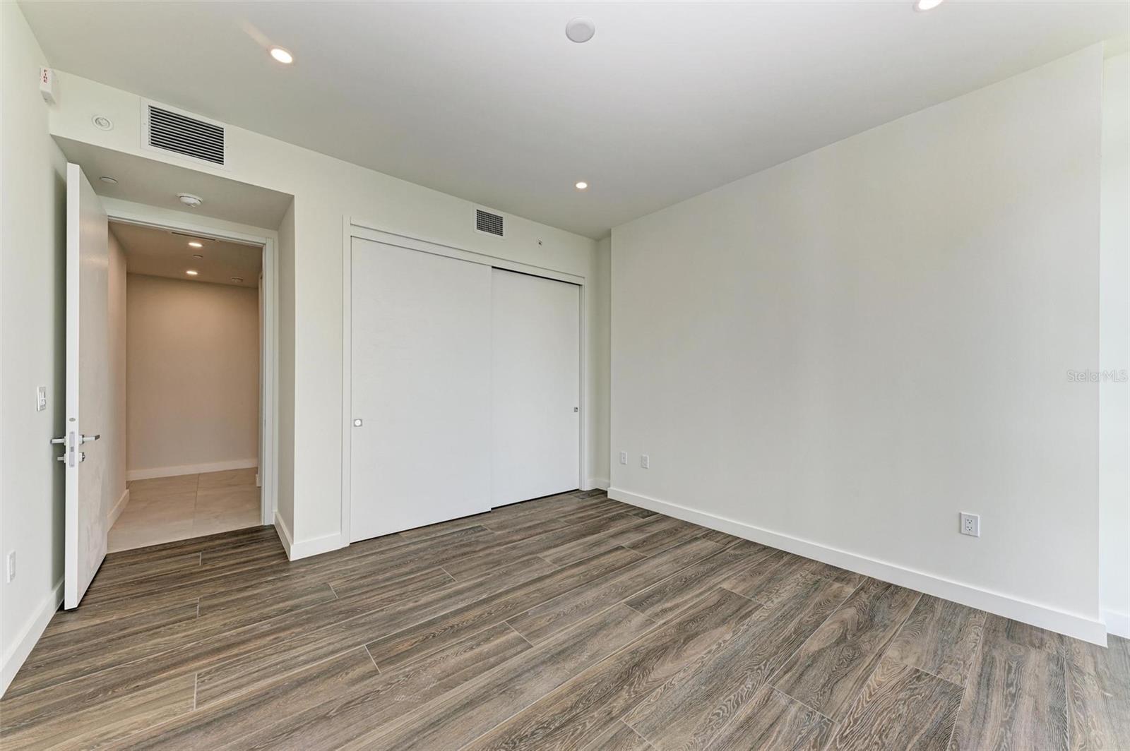 EVOLUTION - Residential Lease