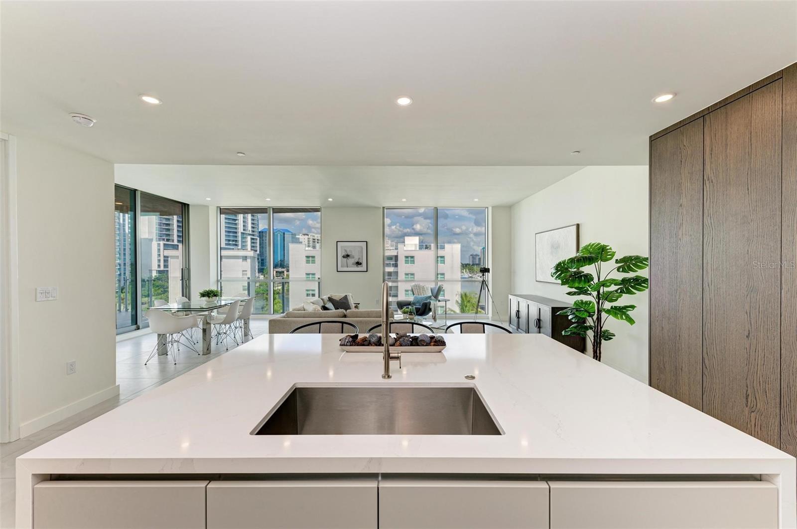 EVOLUTION - Residential Lease