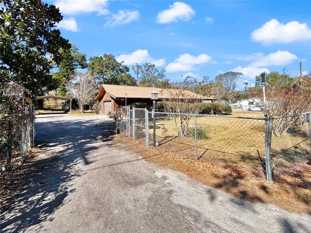 Photo of 2006 N Taylor Road, Brandon, FL 33510 (MLS # TB8474840)