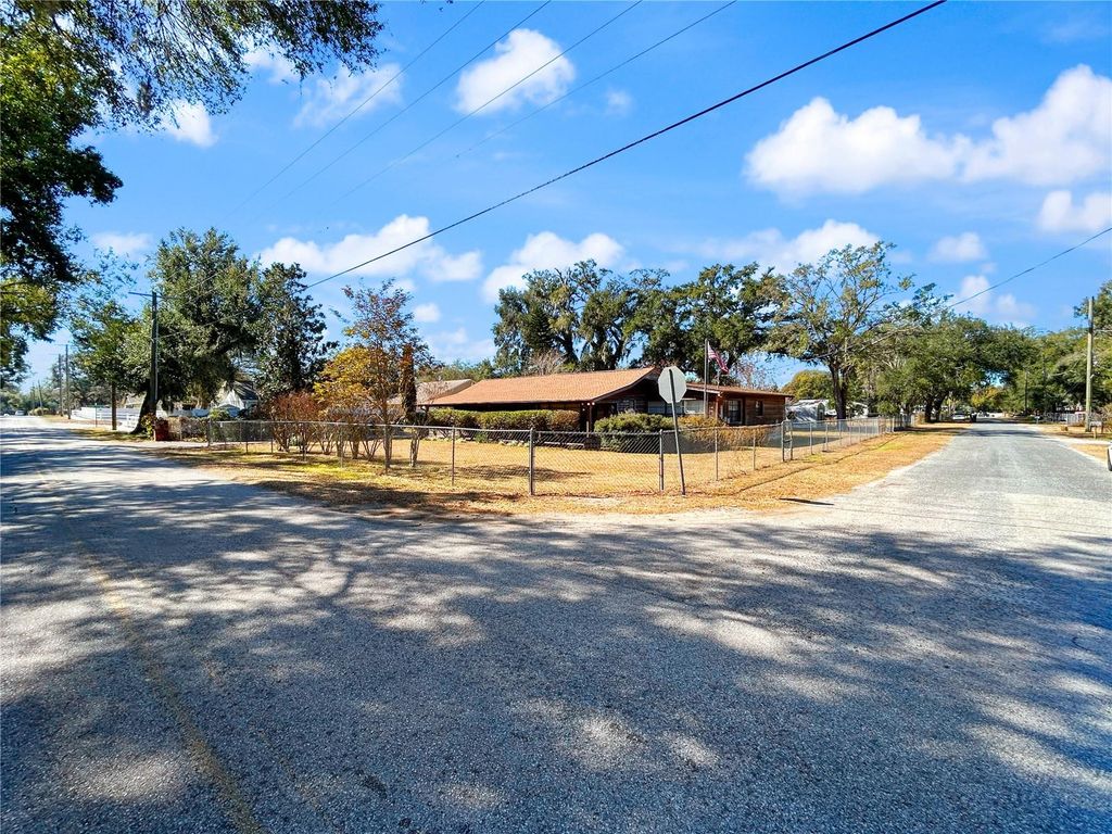 Photo of 2006 N Taylor Road, Brandon, FL 33510 (MLS # TB8474840)