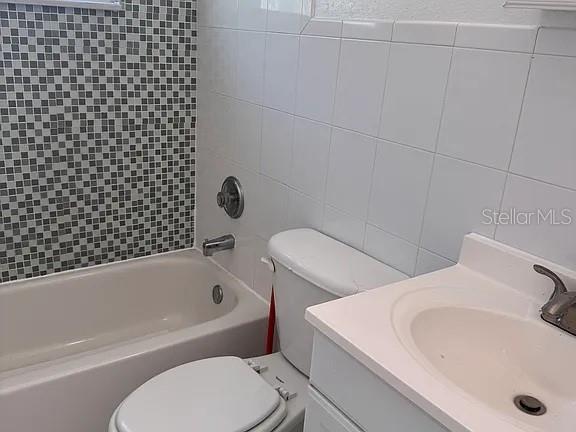 MEADOW LAWN 2ND ADD - Residential