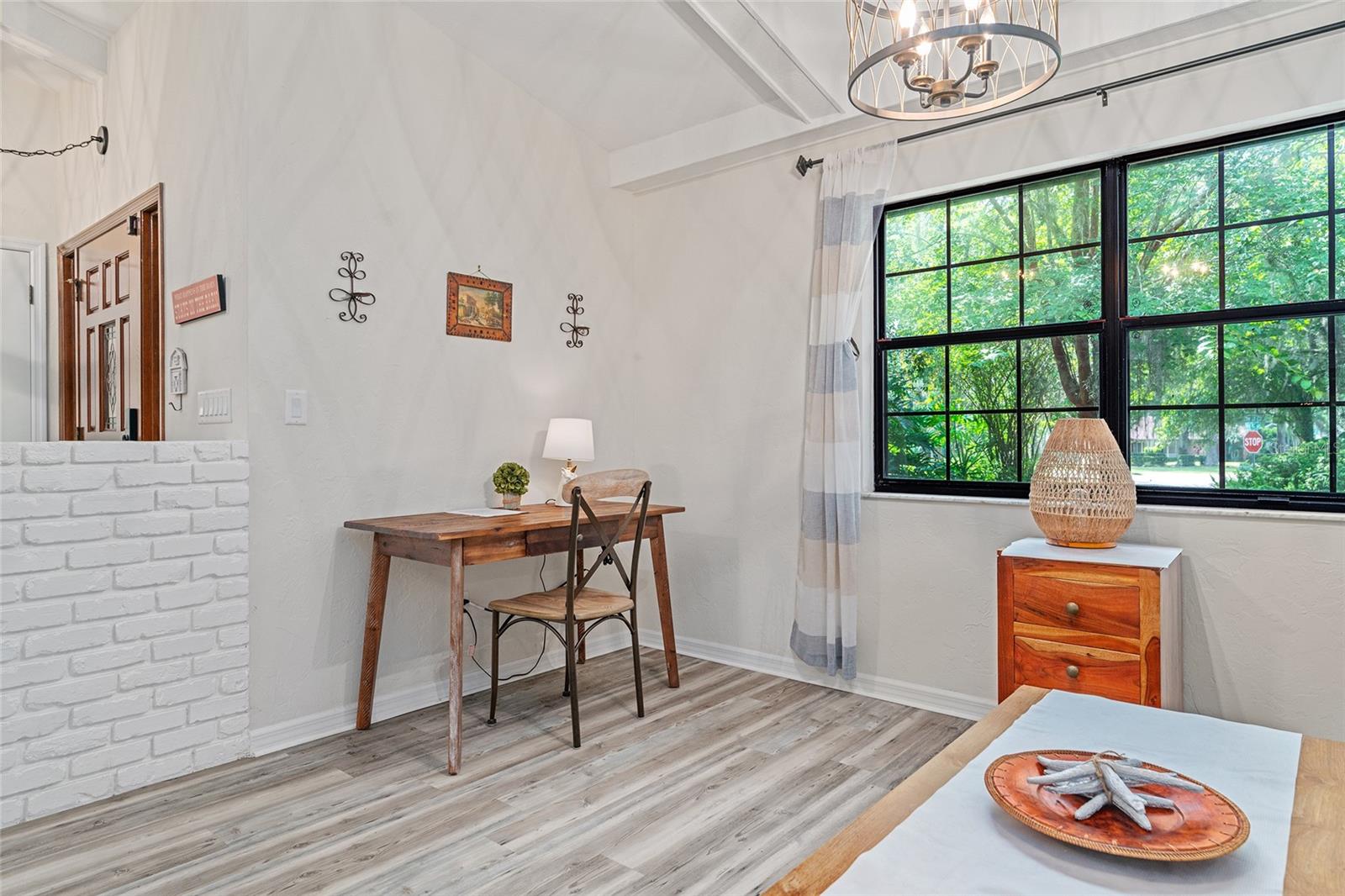 FRST VILLAS 02 - Residential Lease