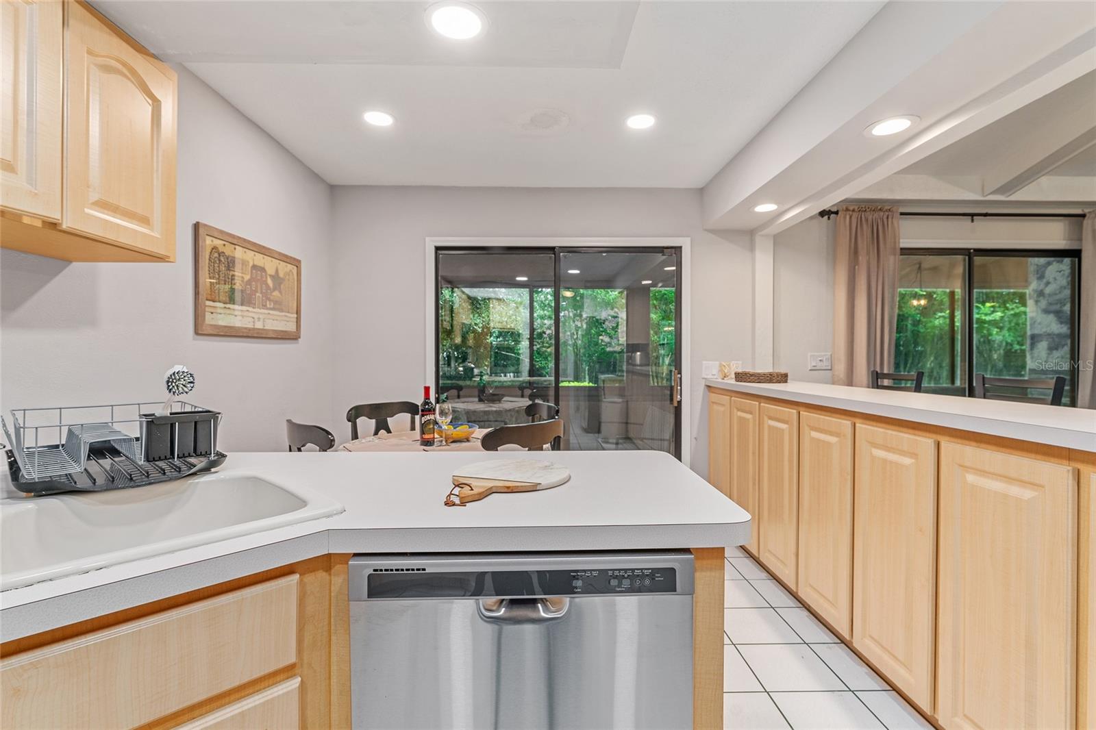 FRST VILLAS 02 - Residential Lease