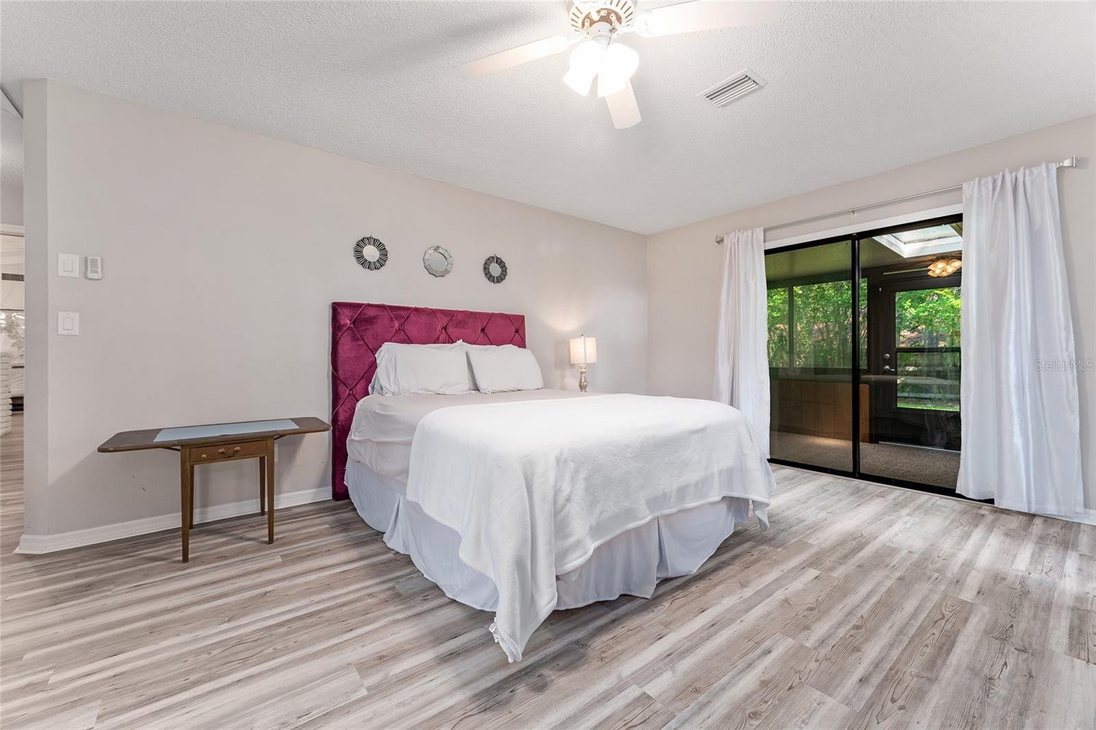FRST VILLAS 02 - Residential Lease