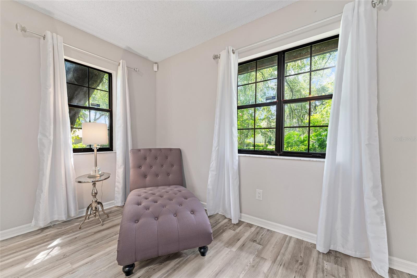 FRST VILLAS 02 - Residential Lease