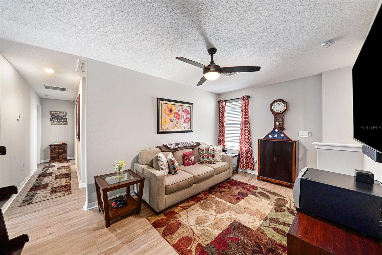 SUNSHINE VILLAGE PH 3A & 4 - Residential