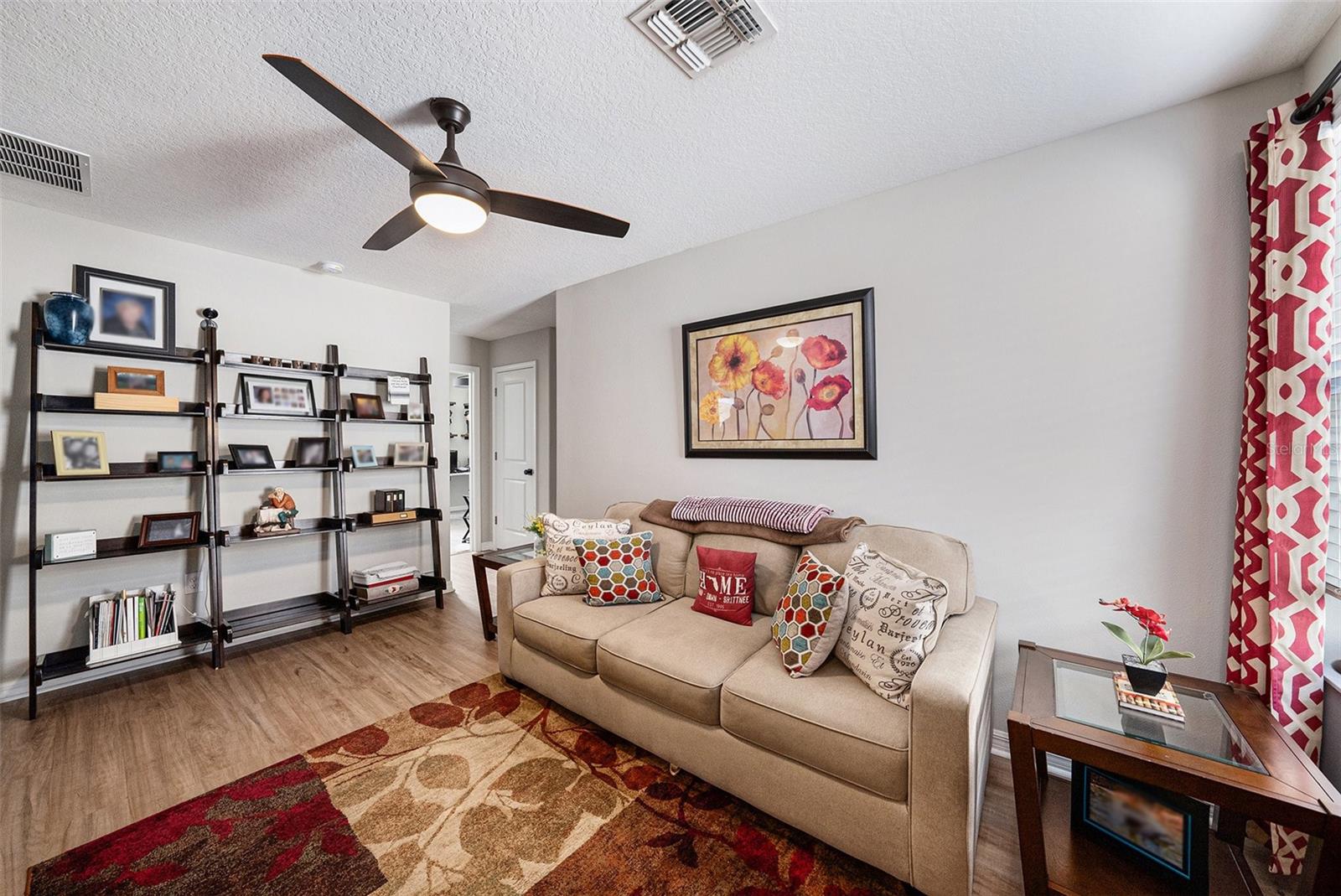 SUNSHINE VILLAGE PH 3A & 4 - Residential