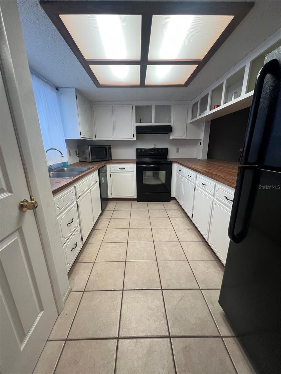 EAGLES POINT CONDO - Residential Lease