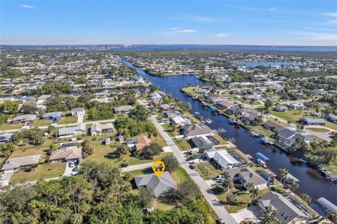 A home in PORT CHARLOTTE