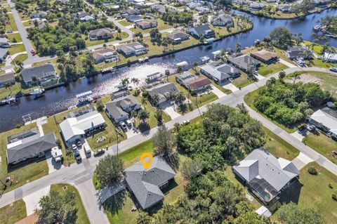 A home in PORT CHARLOTTE