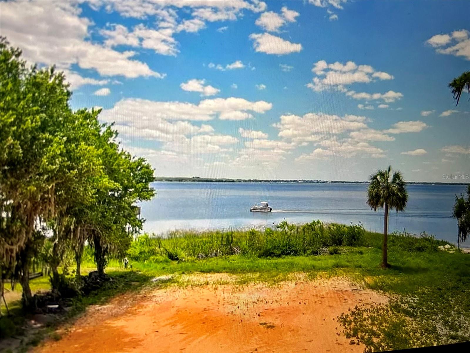 REEDY LAKE ESTATES - Land