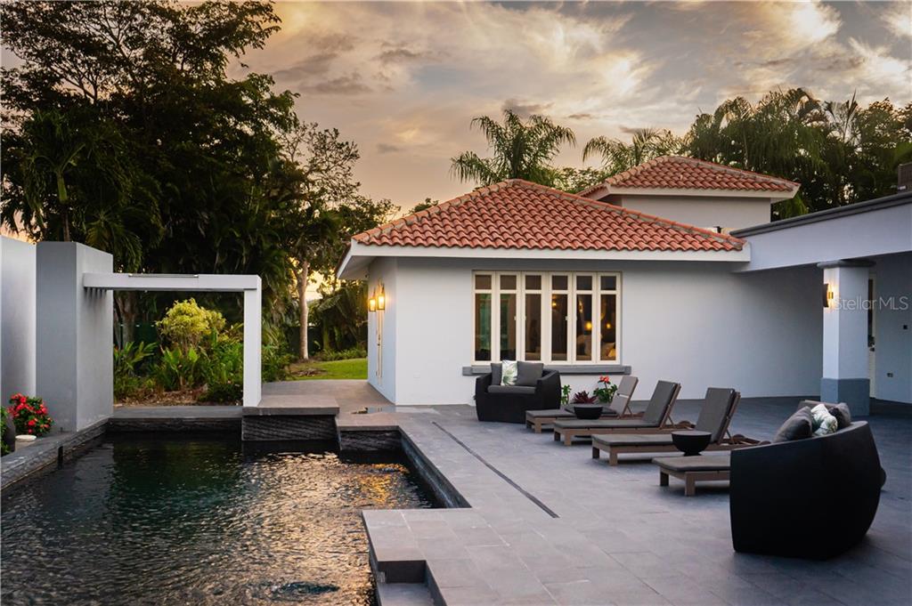 DORADO BEACH EAST - Residential