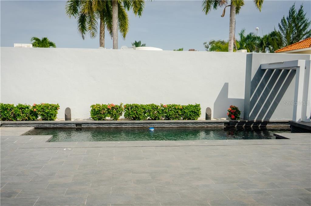 DORADO BEACH EAST - Residential