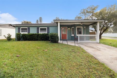 Photo of 237 California Avenue, Saint Cloud, FL 34769 (MLS # O6371516)
