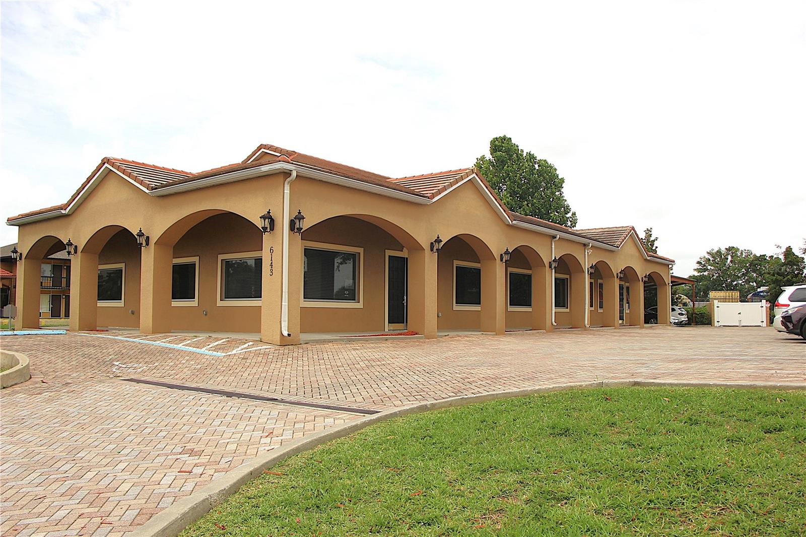 6143 S ORANGE BLOSSOM TRAIL