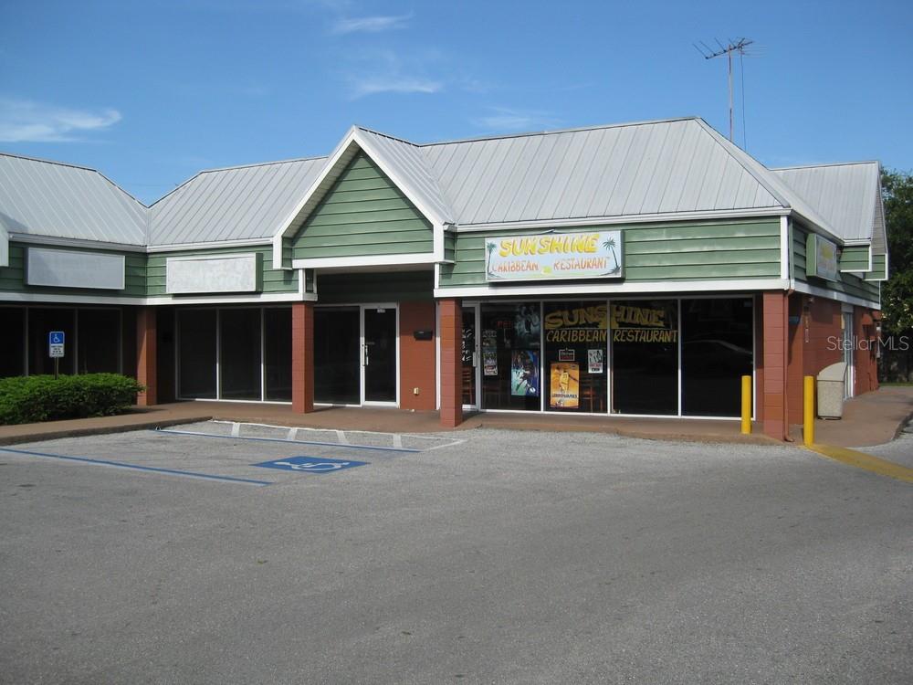 ACREAGE - Commercial Lease