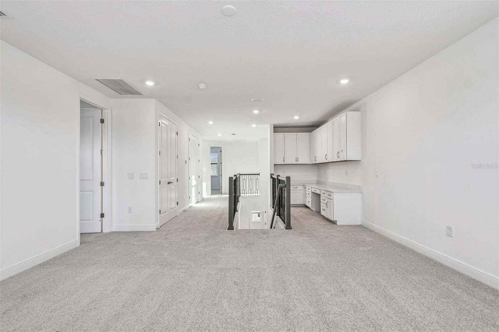 CREEKS EDGE AT TWIN RIVERS - Residential