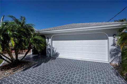 A home in PORT CHARLOTTE