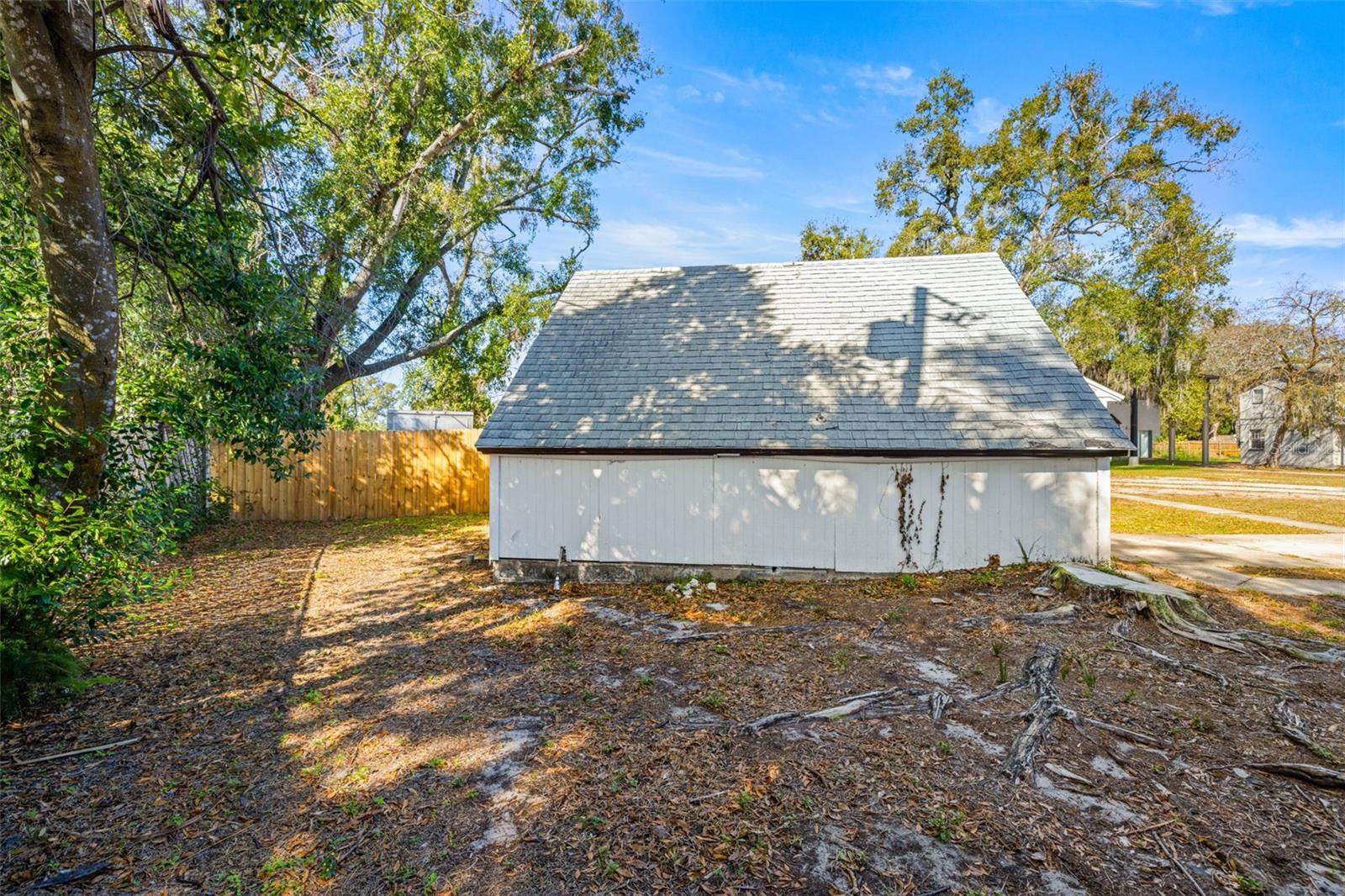 HAMNERS W E HOMESTEAD ACRES - Residential Income