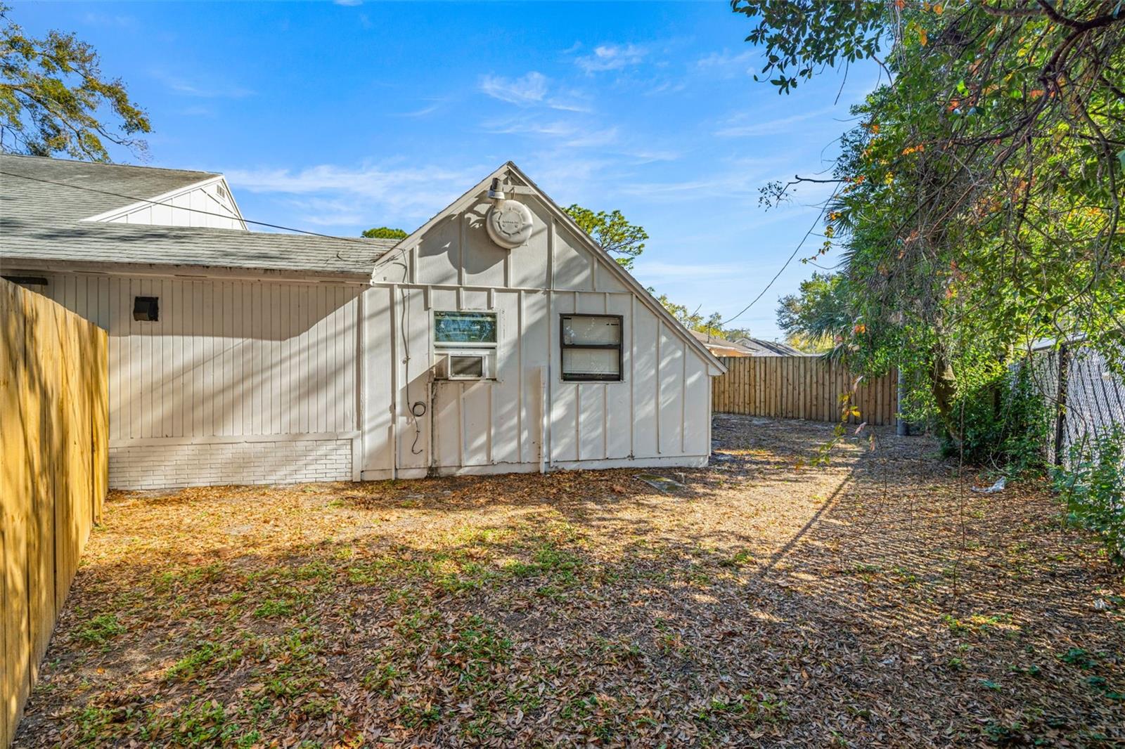 HAMNERS W E HOMESTEAD ACRES - Residential Income