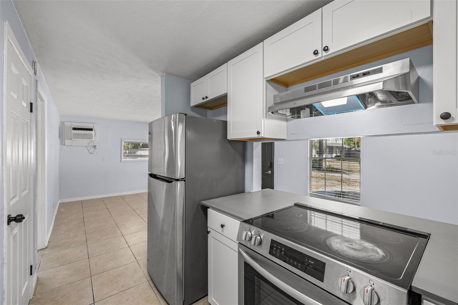 HAMNERS W E HOMESTEAD ACRES - Residential Income