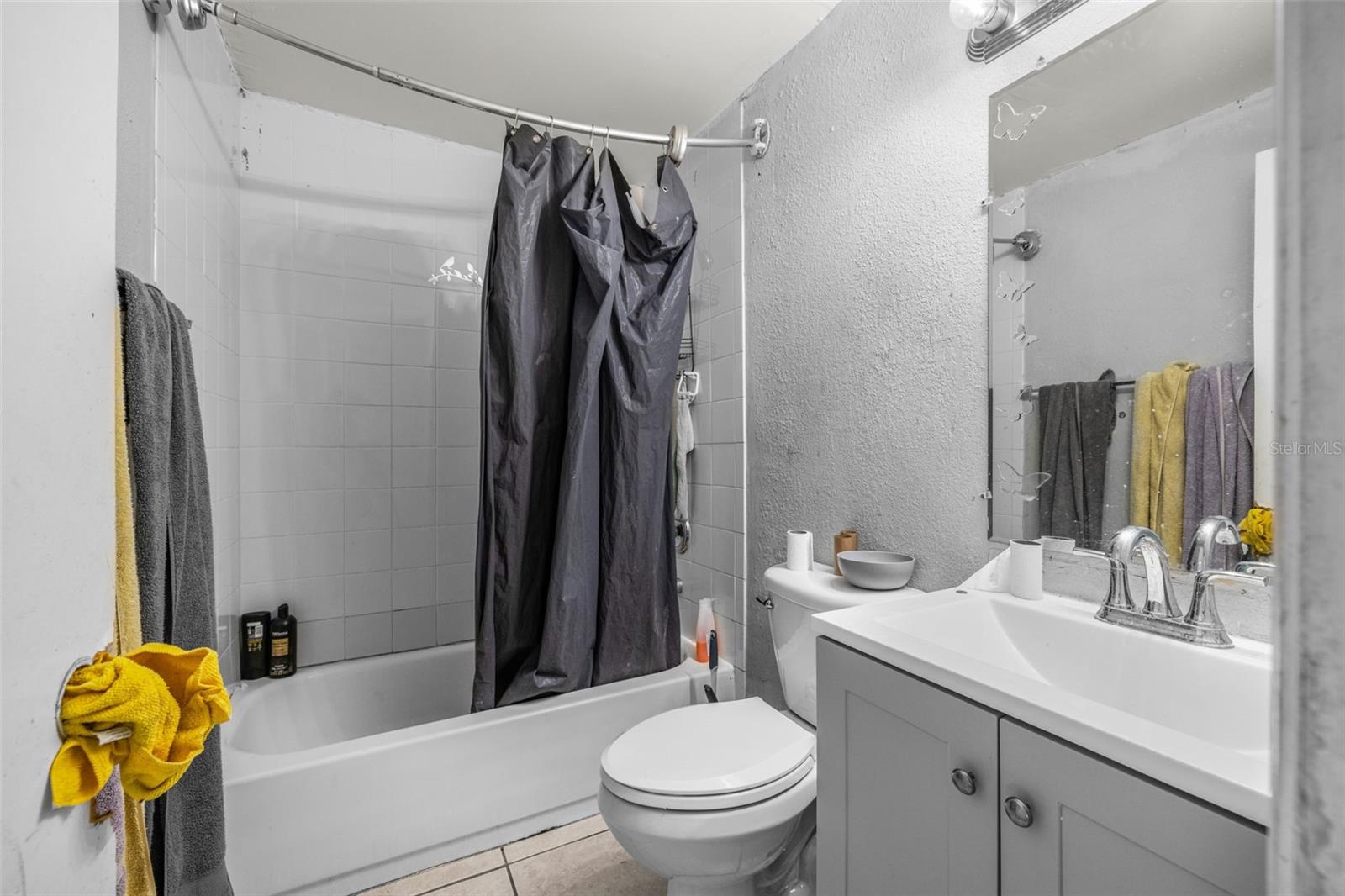 HAMNERS W E HOMESTEAD ACRES - Residential Income