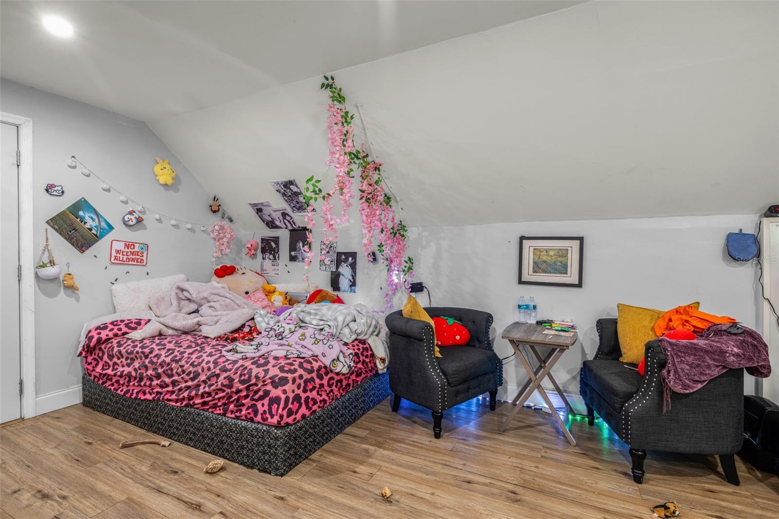 HAMNERS W E HOMESTEAD ACRES - Residential Income